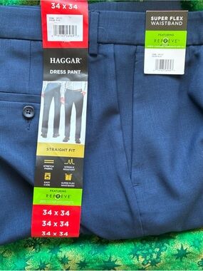 Haggar Straight Fit Dress Pants in Dark Blue